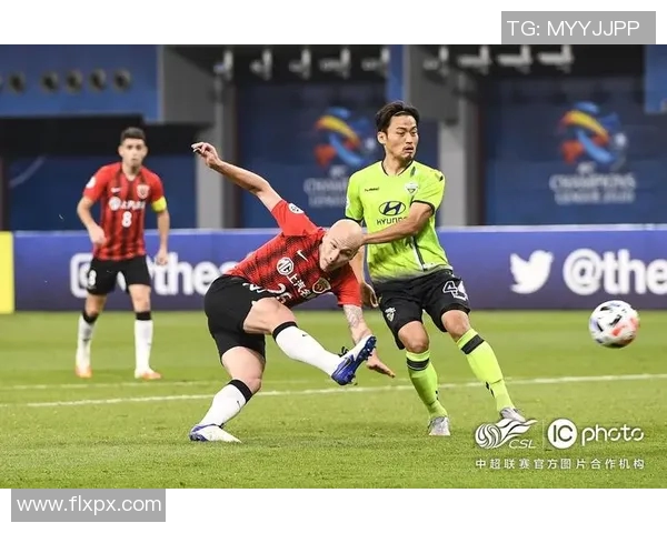 上海上港全北现代亚冠对决展现中韩足球实力巅峰之战